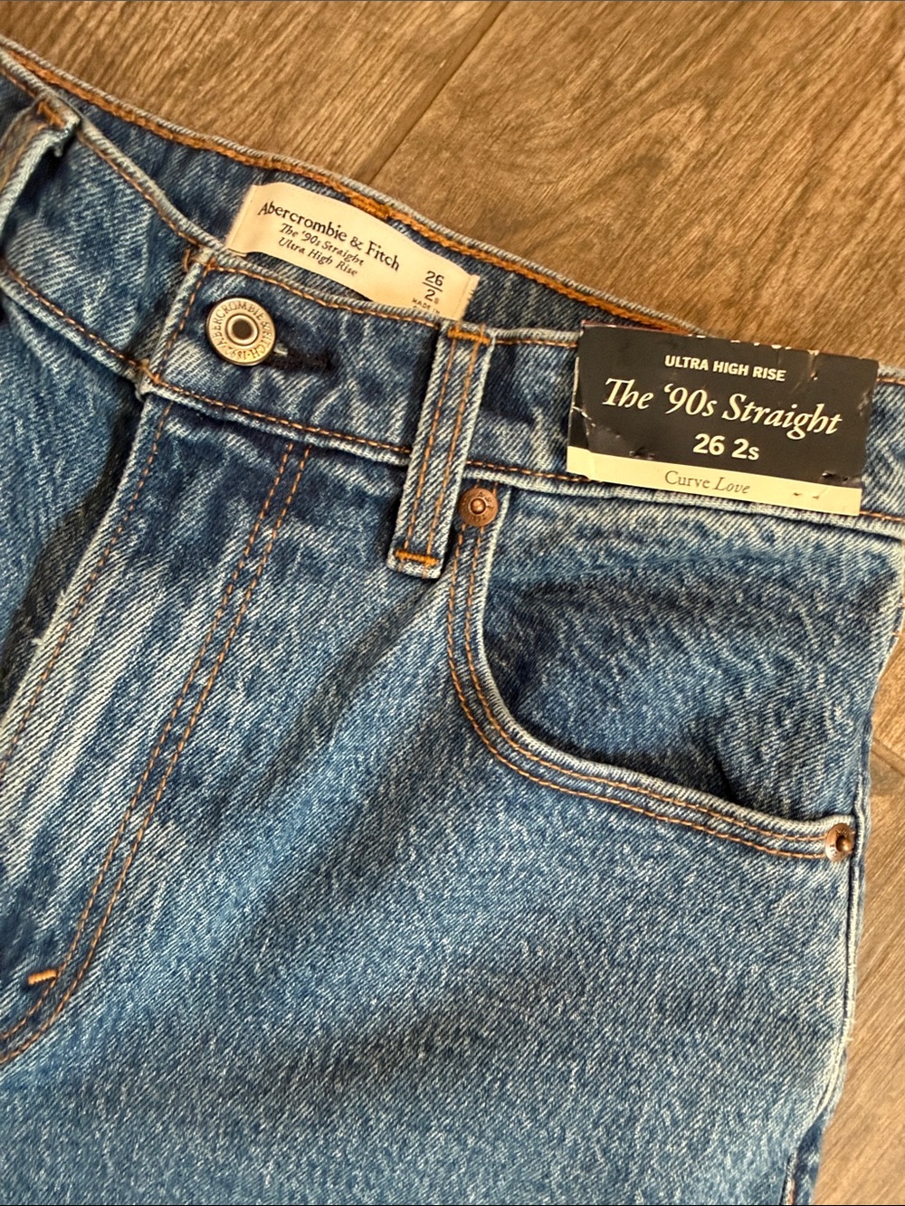 Abercrombie & Fitch 90’s High-Rise Straight Curve Love Jeans - Picture 6 of 7